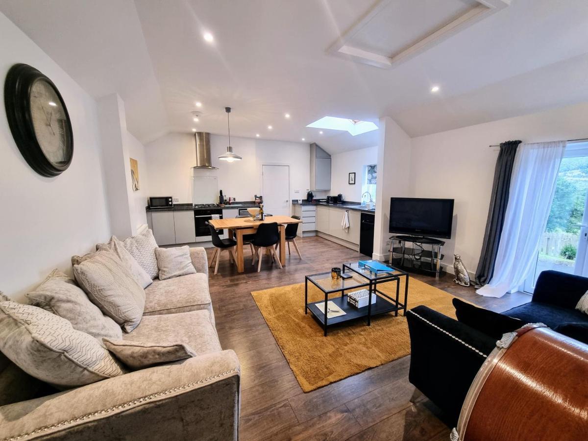 No.1 Bloom Apartments, Бат Экстерьер фото